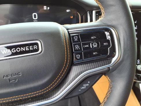 Used 2025 Jeep Grand Wagoneer Series III w/ Rear Seat Video Group 1 image 12