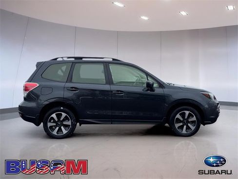 Used 2018 Subaru Forester 2.5i Premium w/ All-Weather Package image 3