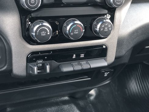 New 2026 RAM 2500 Tradesman w/ Chrome Appearance Group image 29