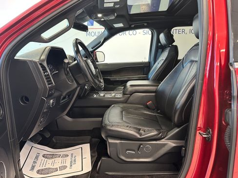 Used 2019 Ford Expedition Limited w/ Equipment Group 301A AWD/4WD image 11
