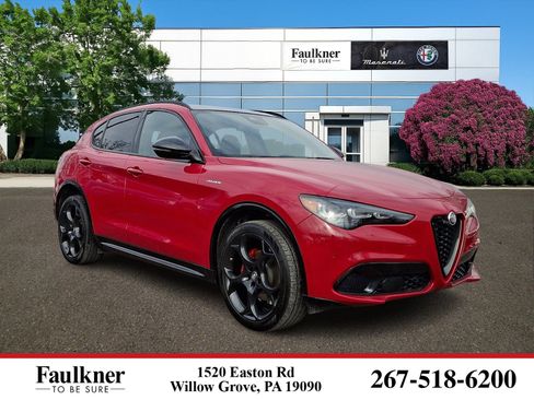 Used 2024 Alfa Romeo Stelvio Veloce image 1