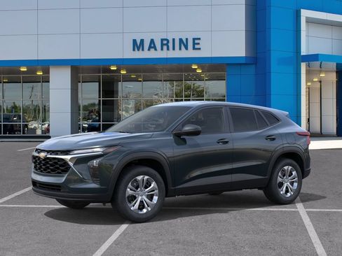New 2026 Chevrolet Trax LS FWD image 2