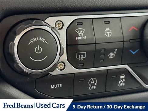 Used 2026 Jeep Wrangler Unlimited Sahara AWD/4WD image 26
