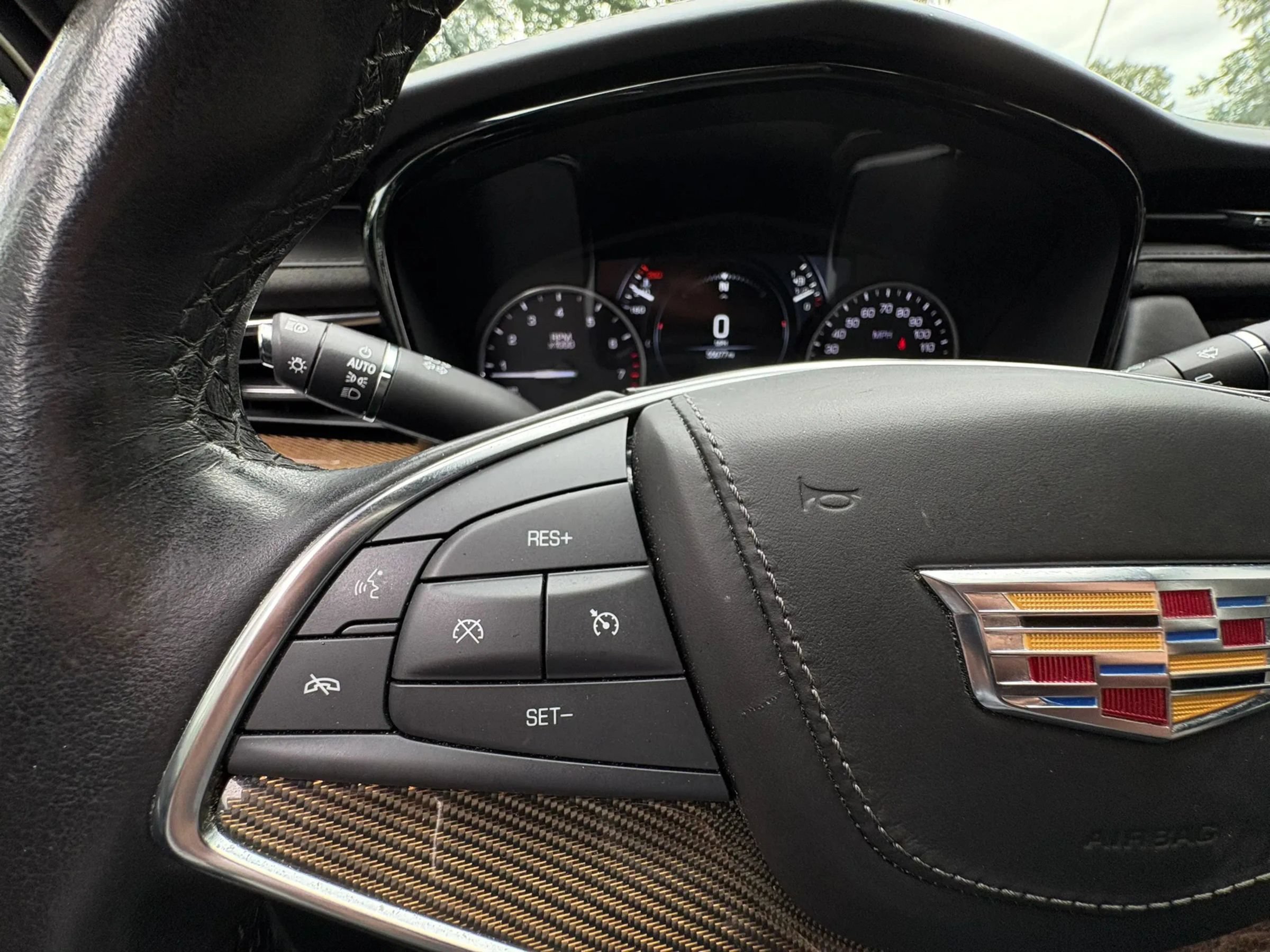 Used 2019 Cadillac XT5 Platinum AWD/4WD image 38