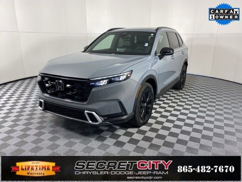 Used 2025 Honda CR-V Sport Touring image 3