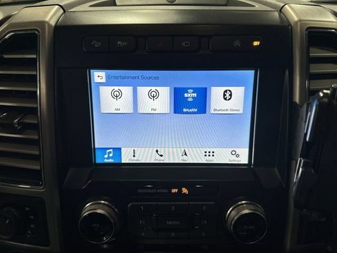 Certified 2019 Ford F150 Platinum w/ Equipment Group 701A Luxury AWD/4WD image 16