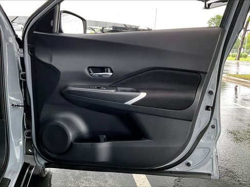 Used 2024 Nissan Kicks SV w/ Exterior Package FWD image 23