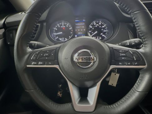 Used 2020 Nissan Rogue S w/ Special Edition Package FWD image 18