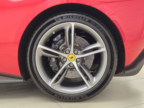 Used 2023 Ferrari 296 GTS RWD image 16