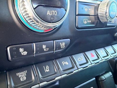 Used 2020 GMC Sierra 2500 Denali w/ Denali Ultimate Package image 16