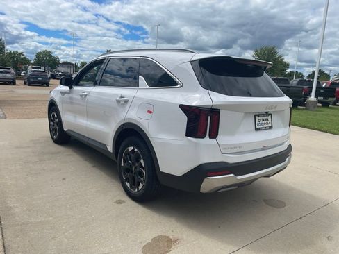 New 2026 Kia Sorento S w/ S Panoramic Sunroof Package FWD image 7