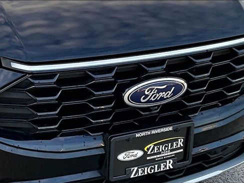 Used 2023 Ford Escape ST-Line Elite w/ Premium Technology Package image 30