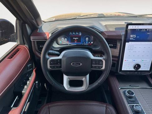 Certified 2024 Ford Expedition Limited AWD/4WD image 12