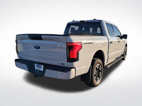 Used 2023 Ford F150 Lightning XLT image 5