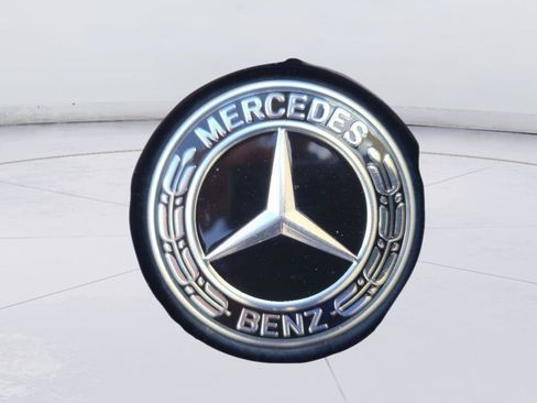 Used 2025 Mercedes-Benz C 300 Sedan image 9