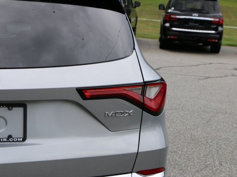Used 2023 Acura MDX FWD w/ Technology Package image 7