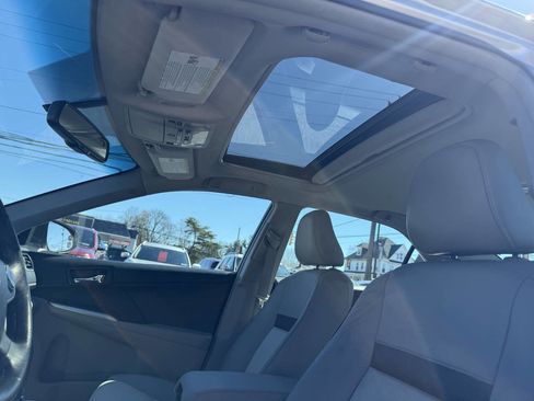 Used 2014 Toyota Camry XLE w/ Leather Package image 7