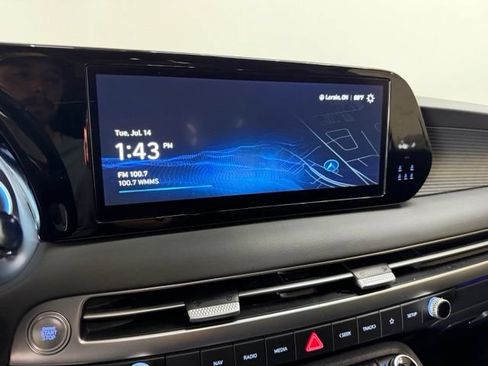 Used 2024 Hyundai Palisade Limited AWD/4WD image 28