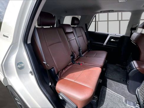 Used 2015 Toyota 4Runner Limited image 27