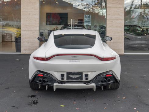 Used 2020 Aston Martin V8 Vantage Coupe image 40