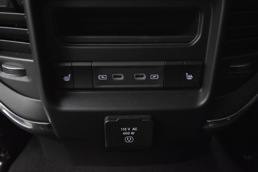 New 2026 RAM 3500 Laramie AWD/4WD image 47