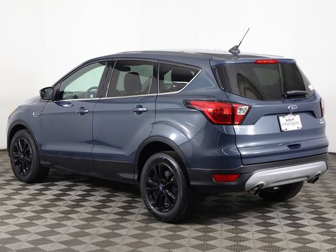 Used 2019 Ford Escape SE FWD image 6