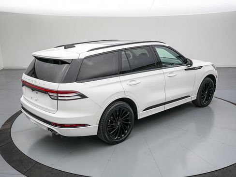 Used 2025 Lincoln Aviator Reserve w/ Luxury Package AWD/4WD image 5