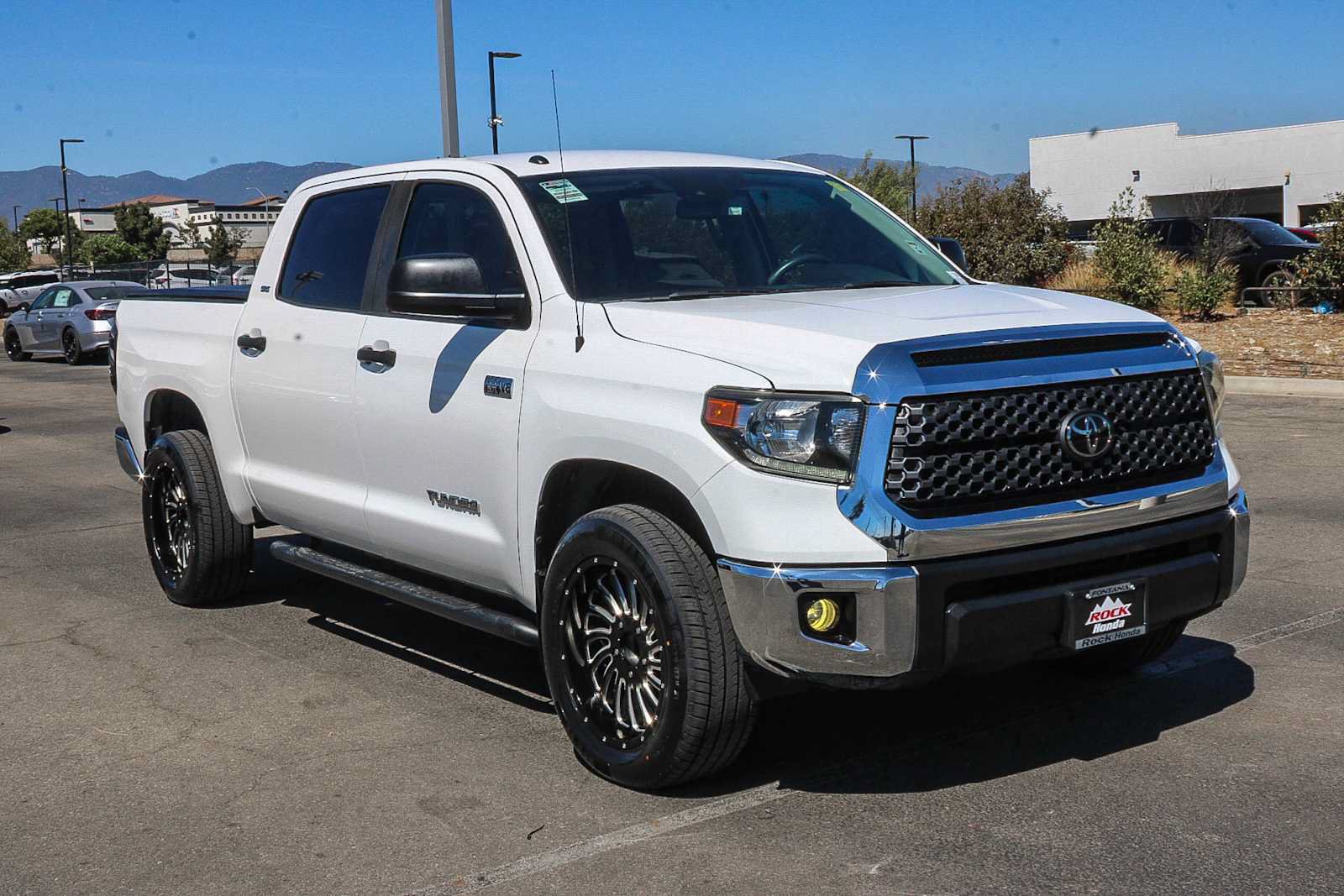 Used 2019 Toyota Tundra SR5 w/ SR5 Upgrade Package RWD image 5