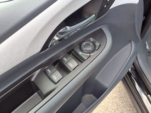 Used 2021 Chevrolet Bolt LT image 17