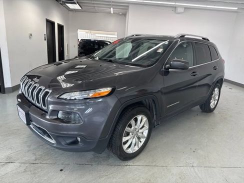 Used 2016 Jeep Cherokee Limited AWD/4WD image 7