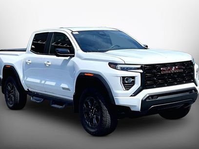 Used 2025 GMC Canyon Elevation w/ Convenience Package