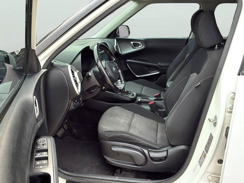 Used 2021 Kia Soul GT-Line FWD image 12