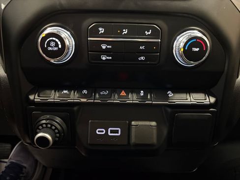 Used 2023 GMC Sierra 1500 Pro w/ Graphite Edition AWD/4WD image 21
