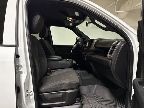 Used 2024 RAM 2500 Tradesman w/ Chrome Appearance Group image 21