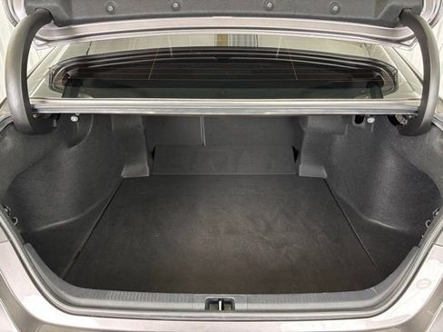 Used 2020 Toyota Camry XSE image 13