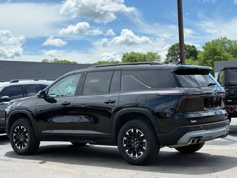 Used 2024 Chevrolet Traverse Z71 w/ Enhanced Driving Package AWD/4WD image 48