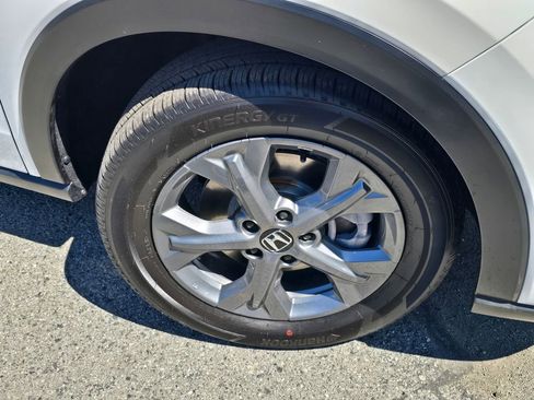 Used 2026 Honda HR-V LX image 9