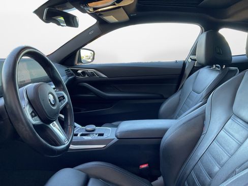 Used 2024 BMW M440i Coupe w/ Premium Package RWD image 9