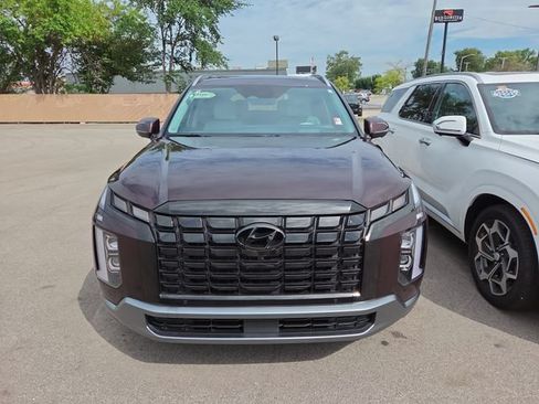 Used 2024 Hyundai Palisade Limited FWD image 3