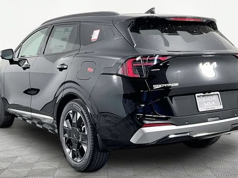 New 2026 Kia Sportage SX FWD image 4