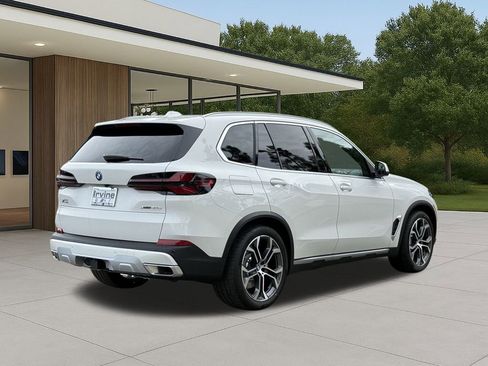 New 2026 BMW X5 xDrive50e image 7
