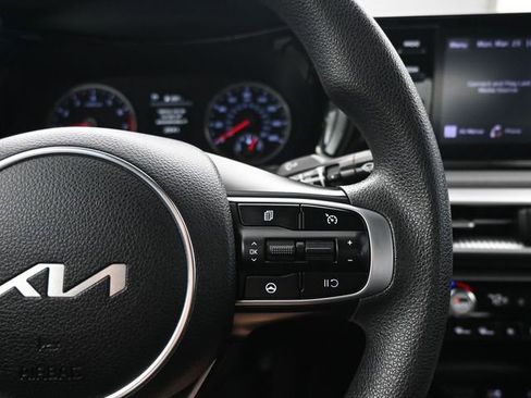 Used 2022 Kia K5 LXS image 15