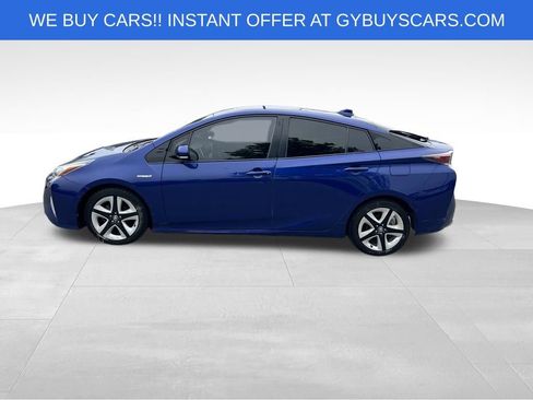 Used 2016 Toyota Prius Four Touring w/ Premium Convenience Package FWD image 3
