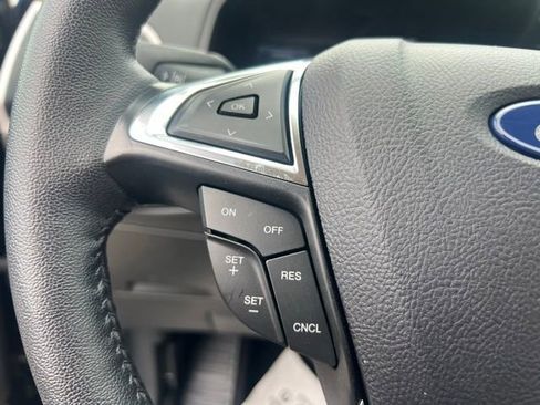Used 2024 Ford Edge SEL w/ Convenience Package AWD/4WD image 8