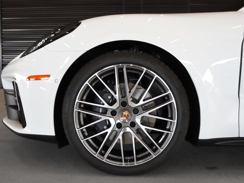 New 2026 Porsche Panamera 4 AWD/4WD image 12