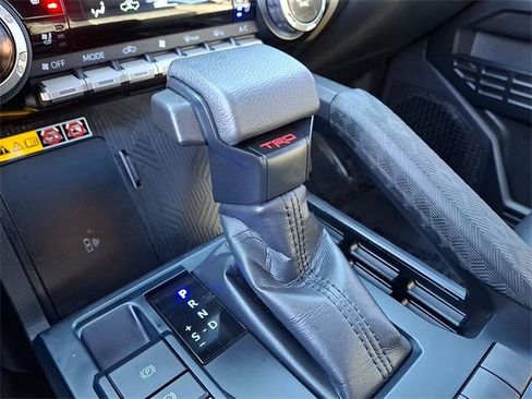 Used 2025 Toyota Tacoma SR5 image 15