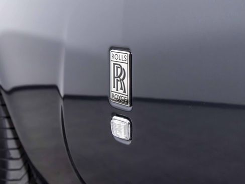 Used 2013 Rolls-Royce Phantom Drophead Coupe image 18