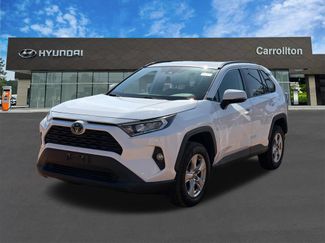 Used 2021 Toyota RAV4 XLE AWD/4WD video 1