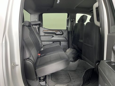 Used 2024 GMC Sierra 1500 SLE w/ X31 Off-Road Package image 15