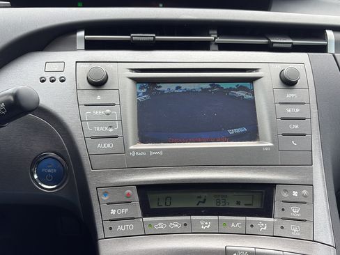 Used 2015 Toyota Prius Prime Plug-In Hybrid FWD image 19
